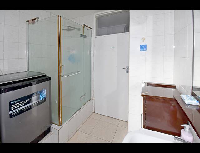 2.5 BEDROOM APARTMENT FOR SALE IN BEDFORD GARDENS